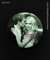 เข็มกลัดพิมพ์สี